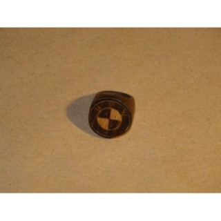 Деревянное кольцо с индивидуальной гравировкой