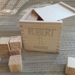 Деревянная кубики в коробке 27шт с индивидуальной гравировкой