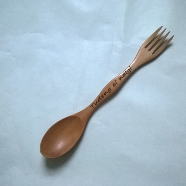 Деревянная ложка spork с индивидуальной гравировкой