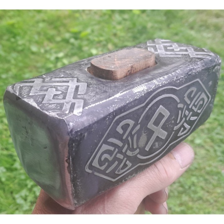 Молоток кузнечный 1000г с индивидуальной гравировкой