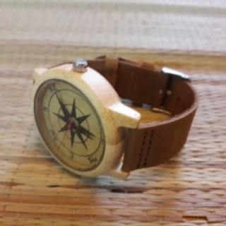 Деревянные наручные часы с индивидуальной гравировкой