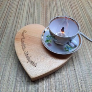 Лампа ручной работы с индивидуальной гравировкой