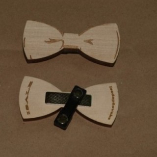 Puidust kikilips personaalse graveeringuga