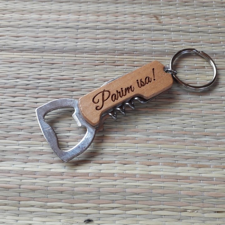 Брелок открывалка с индивидуальной гравировкой
