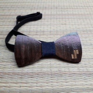 Деревянная бабочка с индивидуальной гравировкой