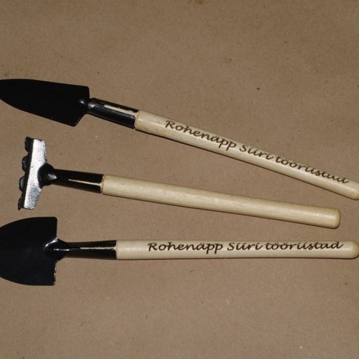 Садовые инструменты с индивидуальной гравировкой