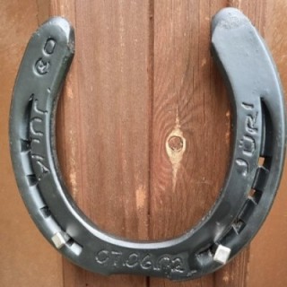 Подкова с индивидуальной гравировкой