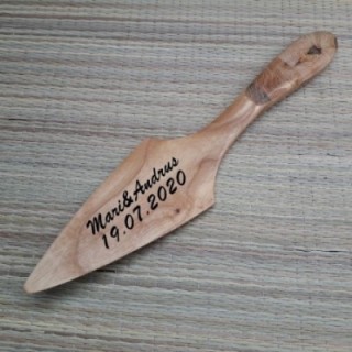 Деревянная лопатка для торта  с индивидуальной гравировкой