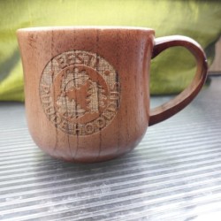 Деревянная кофейная чашка с индивидуальной гравировкой
