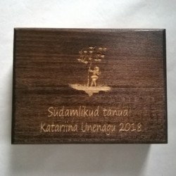 Деревянная подарочная коробка Размер - 9 x 14 x 5 cmс индивидуальной гравировкой