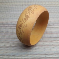 Деревянный браслет с индивидуальной гравировкой