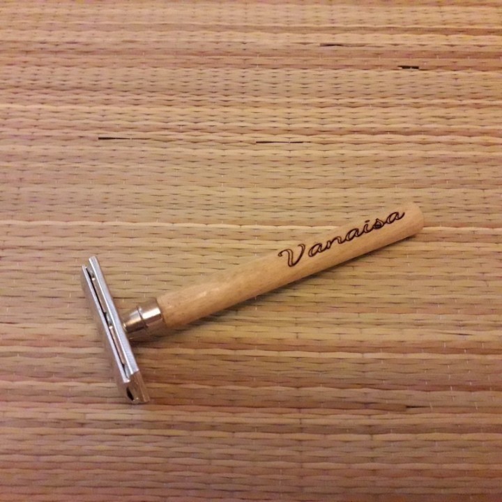 Бритва classic с индивидуальной гравировкой