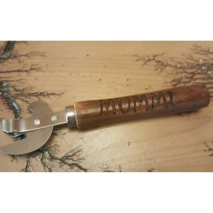 Ретро консервный нож с индивидуальной гравировкой