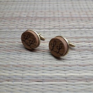 Деревянные запонки с индивидуальной гравировкой