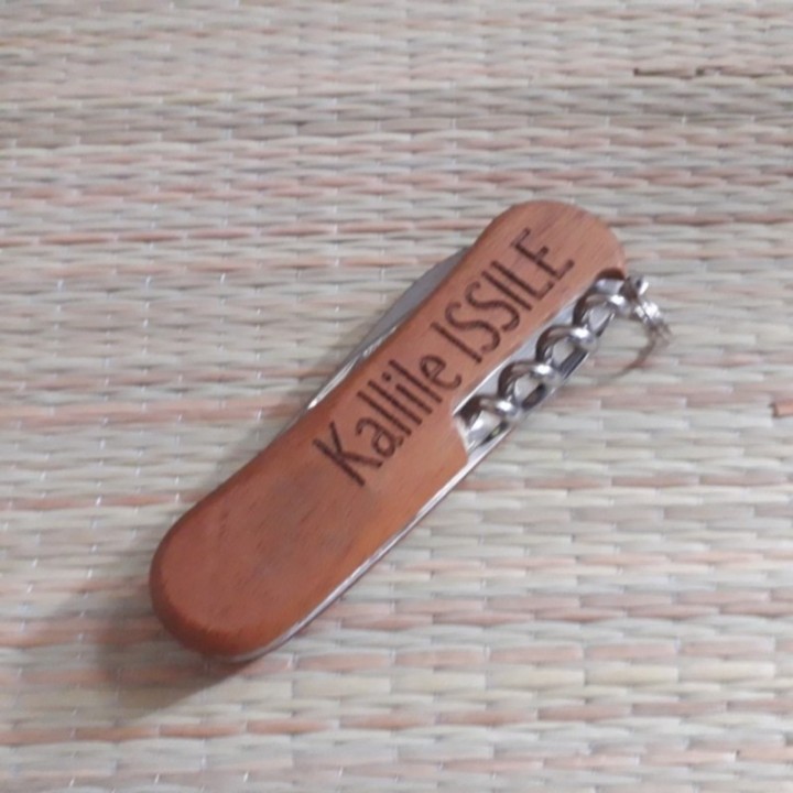 Складной нож   с индивидуальной гравировкой