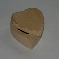 Sõrmuse karp süda  personaalse graveeringuga