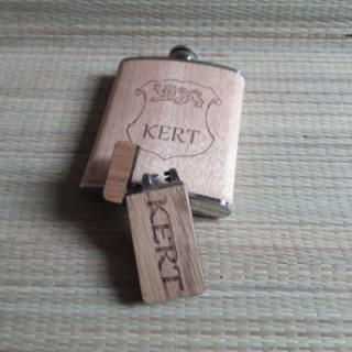 Komplekt plasku ja tesla tulemasin puit viimistlus personaalse graveeringuga