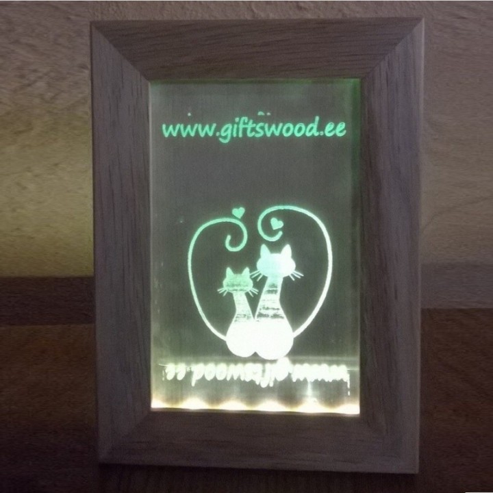 Ainulaadne  käsitöö lamp pildiraam personaalse graveeringuga