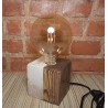 Henkilökohtainen kaiverrettu Edison lamppu