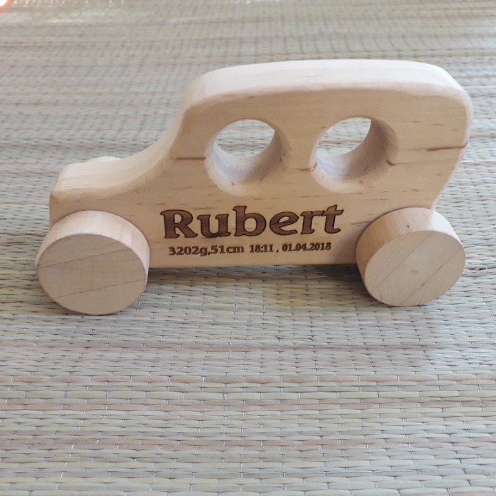 Деревянная машина с индивидуальной гравировкой