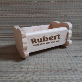 Деревянная  люлька на смотрины с индивидуальной гравировкой