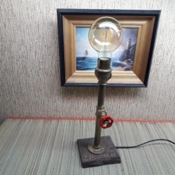 Лампа из труб  с краном выключателем и индивидуальной гравировкой